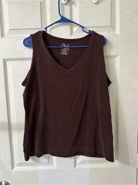 Women's V-Neck Sleeveless Tank Top - Brown